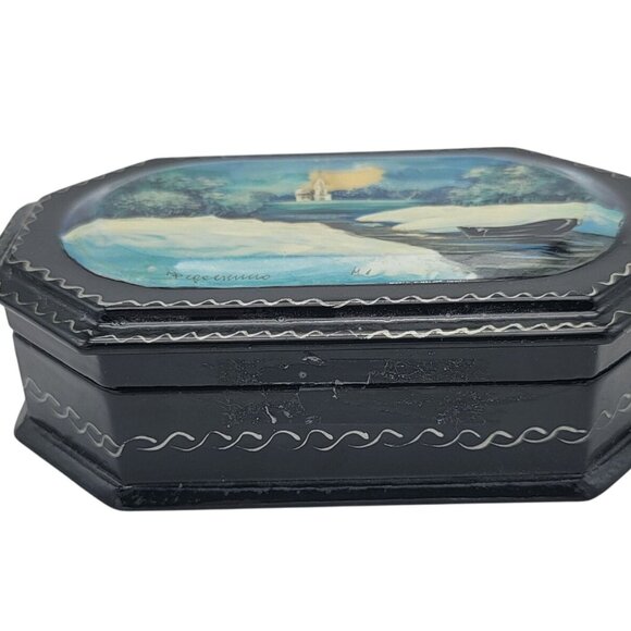 Handpainted Russian Lacquer Box - Picture 2 of 6